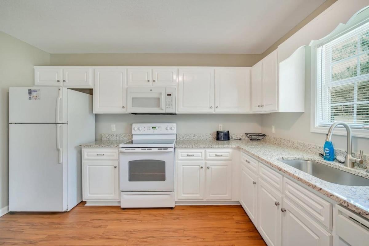 Charming Gray Home- 5 Mins From Gsu! Statesboro Luaran gambar