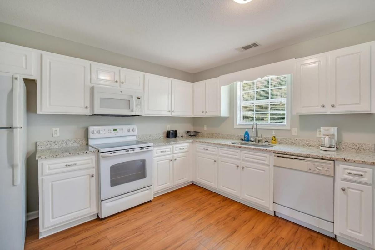 Charming Gray Home- 5 Mins From Gsu! Statesboro Luaran gambar